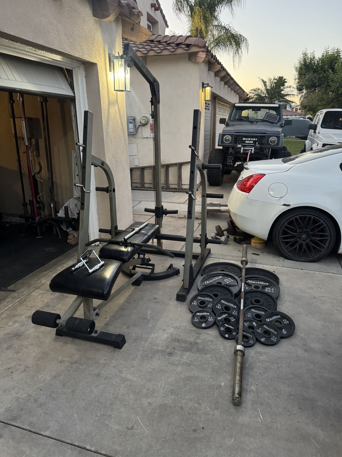 Nautilus bench press/squat rack with 7ft bar plus 315lbs of Olympic weights