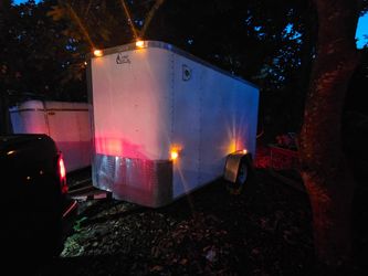 Used Trailer 6x11 "2010" Pulls Great, No Leaks 6ft Height Interior Clean Documentation In Hand ✋️ READ DESCRIPTION FIRST, LEA PRIMERO.