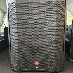 HARBINGER POWERED SUBWOOFER 18 INCH