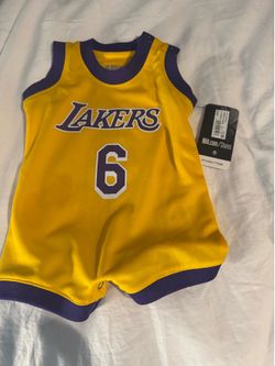Lakers onesie 0-3 months
