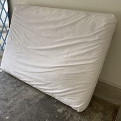Full Bed Mattress Serta 