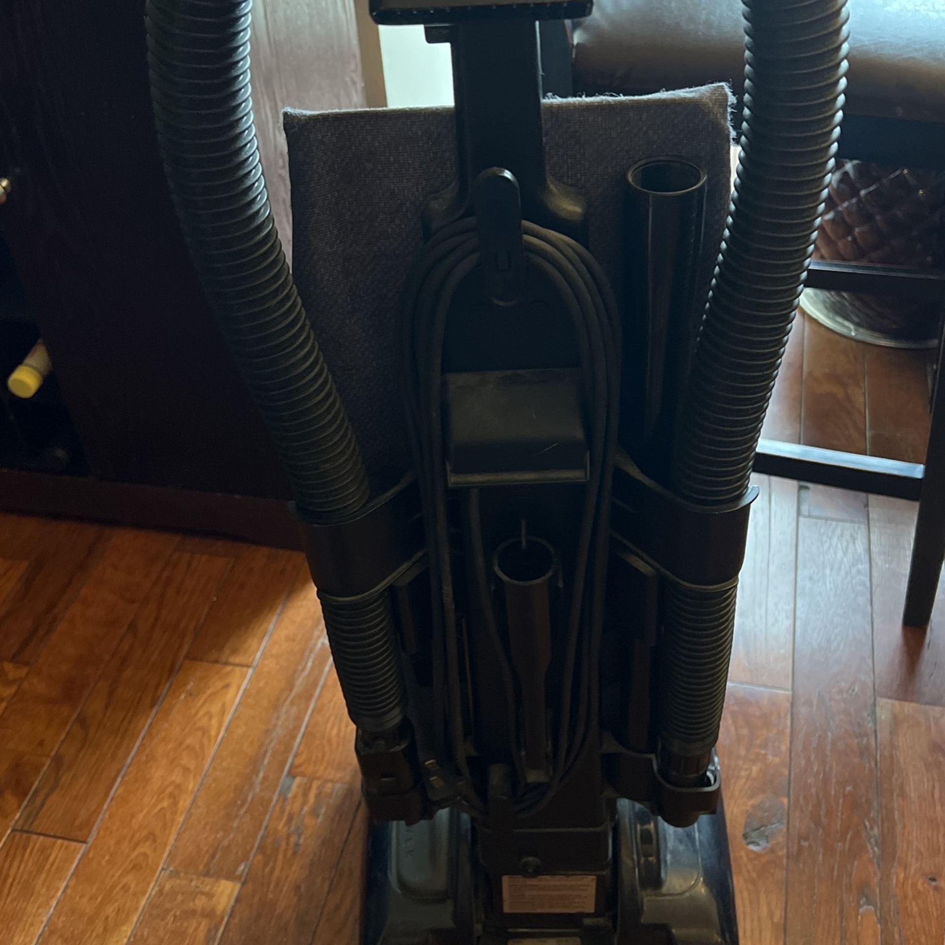 Eureka Vacuum With Attachments for Sale in Streamwood, IL OfferUp