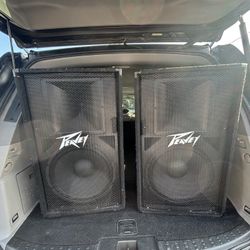 2 Peavy PA speakers 