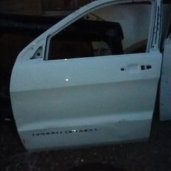 Jeep Grand Cherokee Driver's Door 2021