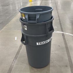 Brute Rubbermaid Trash Cans