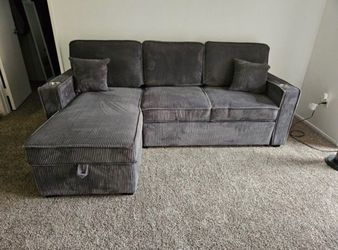Pullout sectional / cup holders / brand new in box