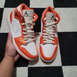 Air jordan 1 mid electric orange