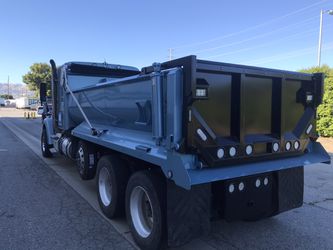 2015 Coronado Dump Truck