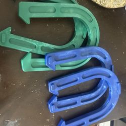 4 Plastic Horseshoes