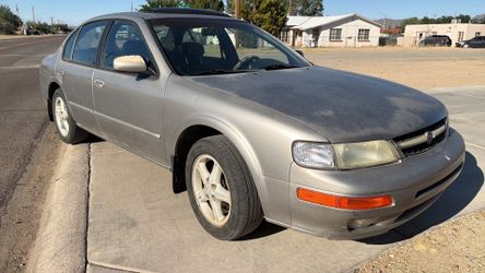 1999 Nissan Maxima