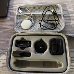 Insta360 Camera Bundle