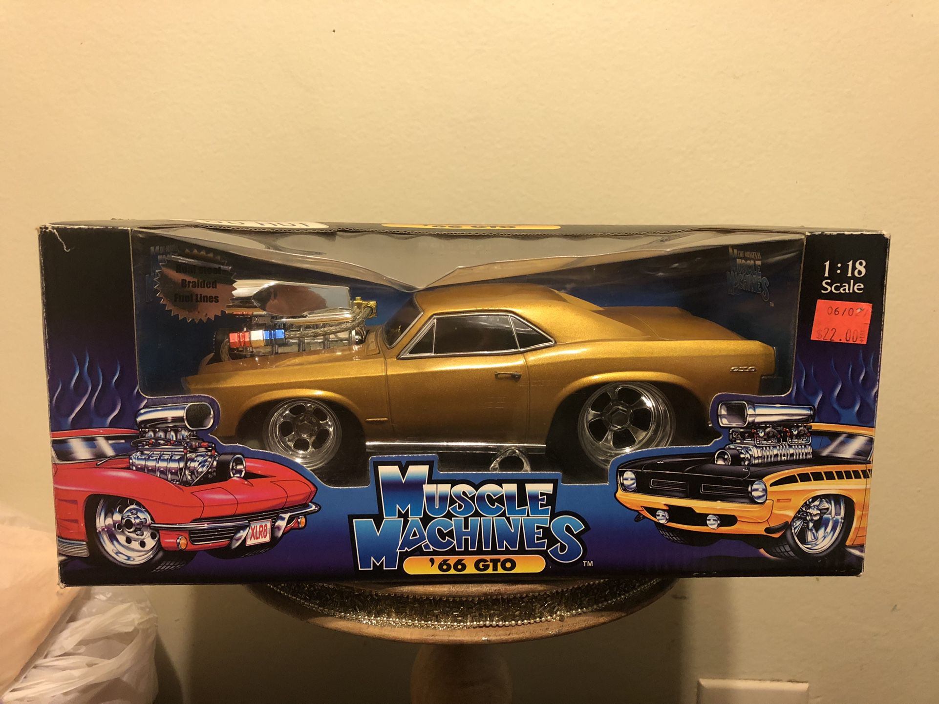 MUSCLE MACHINES 66 GTO 1:18 SCALE