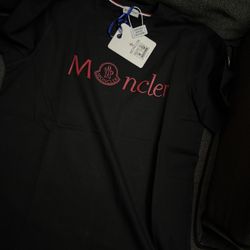 Moncler T shirt 