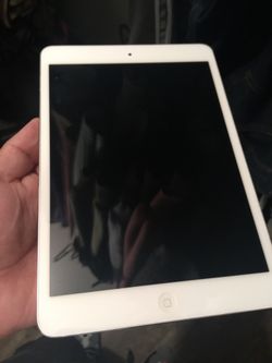 iPad Mini 1 Gen ICloud Locked.