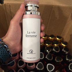 La Vie Femme Perfume