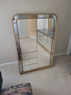MIRRORED BEDROOM SET