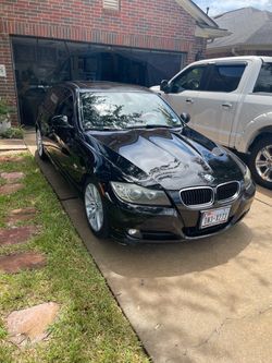 2011 BMW 3 Series (E90) - Clean Title- 131k Millas
