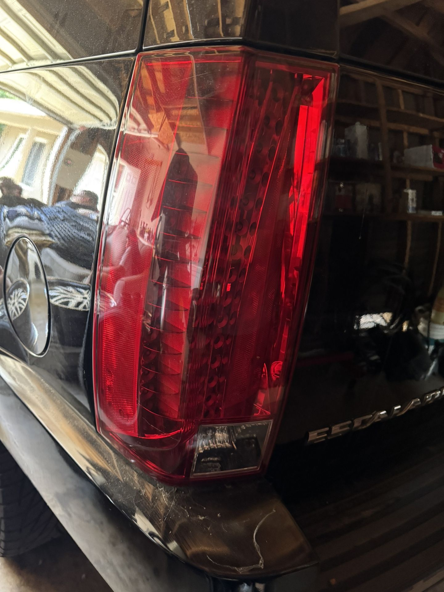 07 Cadillac Escalade Tail Lights