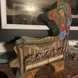 La Santa Cena Y Virgen de Guadalupe 22in W By 25 in H By 4in D En un tronco de Árbol Natural Natural Religious Art