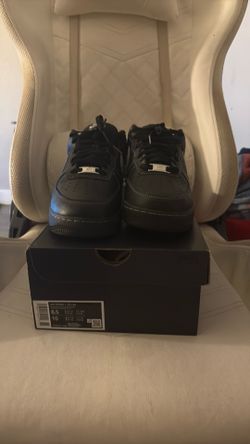 Black AIR FORCE 1 ‘07 LV8