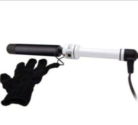 HOT TOOLS Pro Artist Nano Ceramic Curling Wand | For Smooth, Shiny Hair (1-1/4 in)