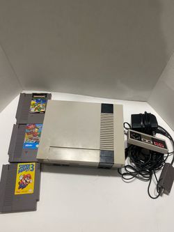 Nintendo Entertainment System NES + 3 games