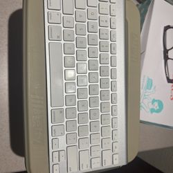 Apple Bluetooth Wireless Keyboard