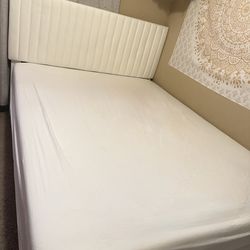 white upholstered bed frame *Queen*