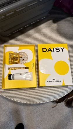 Daisy Perfume