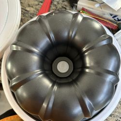 Bundt Pan And Cookie Cutter