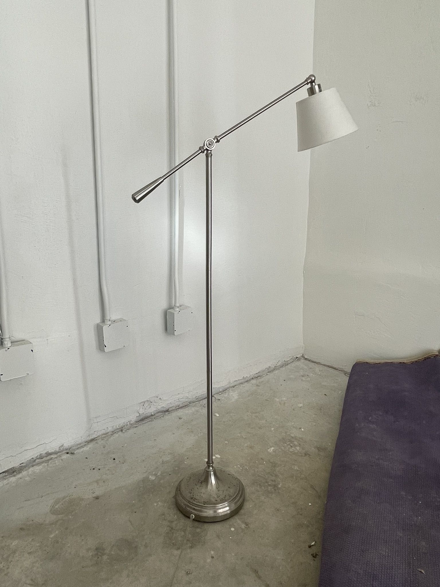 floor lamp