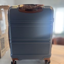 Brand New Kono Carry Luggage 