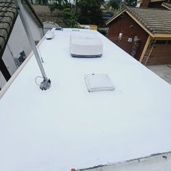 TRAVEL TRAILER ROOF ACCESSORIES 