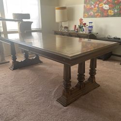 Table For Free 4 Chairs