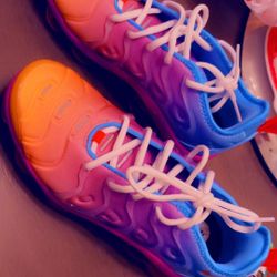 Women’s Shoes