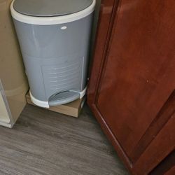  DEKOR Diaper Pail