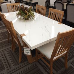 7pc Dining Room Set 