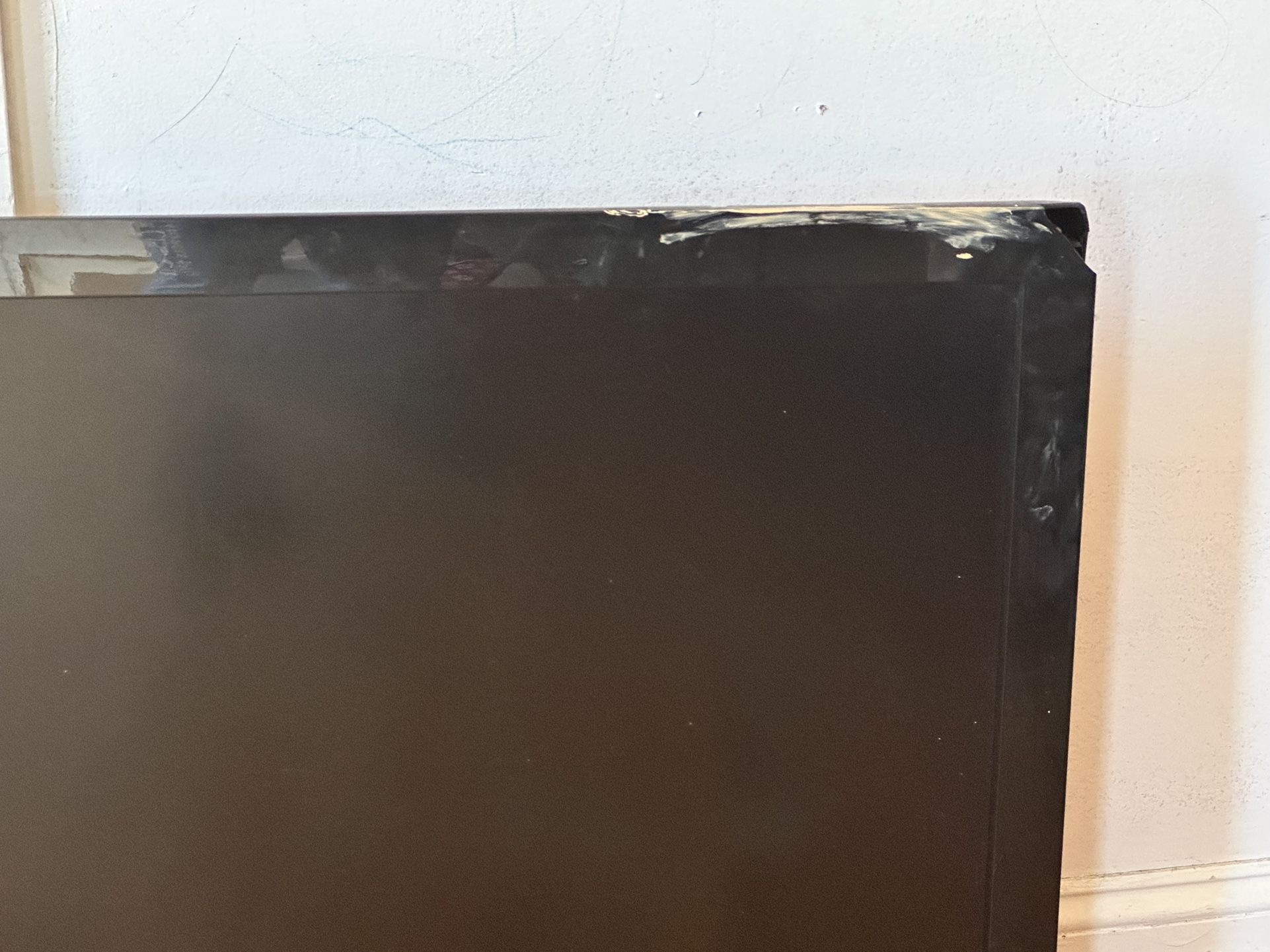 RCA flat screen