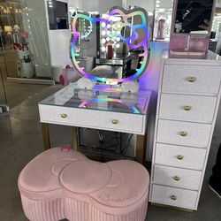 Hello Kitty Vanity Set w/ Bluetooth