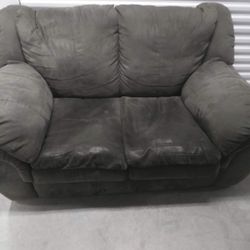 Comfortable Love Seat 