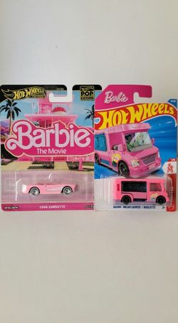 Hot Wheels Barbie 1956 Corvette And Barbie Dream Camper