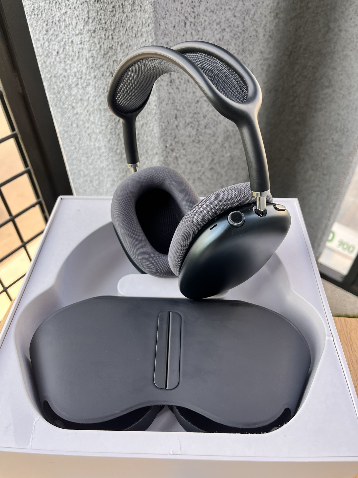 AirPod Max Midnight Black Open Box 