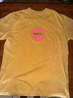 Men’s Medium RVCA t shirt NWT