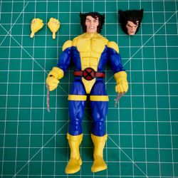 Wolverine (Yellow Suit) - Marvel Legends X-Men: Retro Collection (2023)