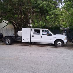 FORD 350 SUPER DUTY,White, 8.5 feet
