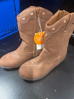 New girl, boots size 13