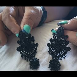 Dangle Earrings 