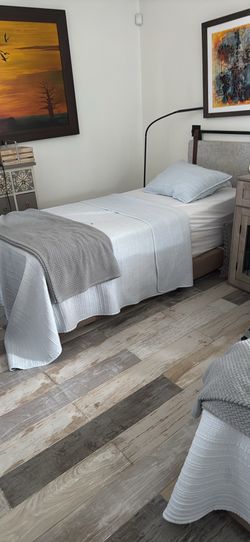Tempurpedic bed