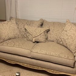 Couch And Loveseat Mint Condition 