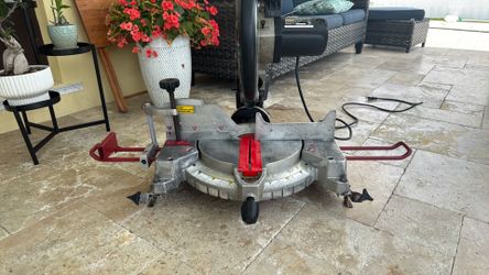 Craftsman 12 inch Compound Miter Saw